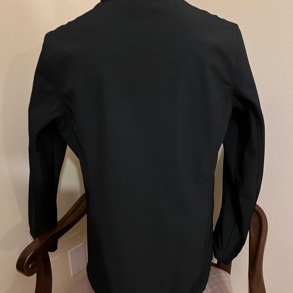 UW Women’s Zip Jacket, Medium - Picture 5 of 11